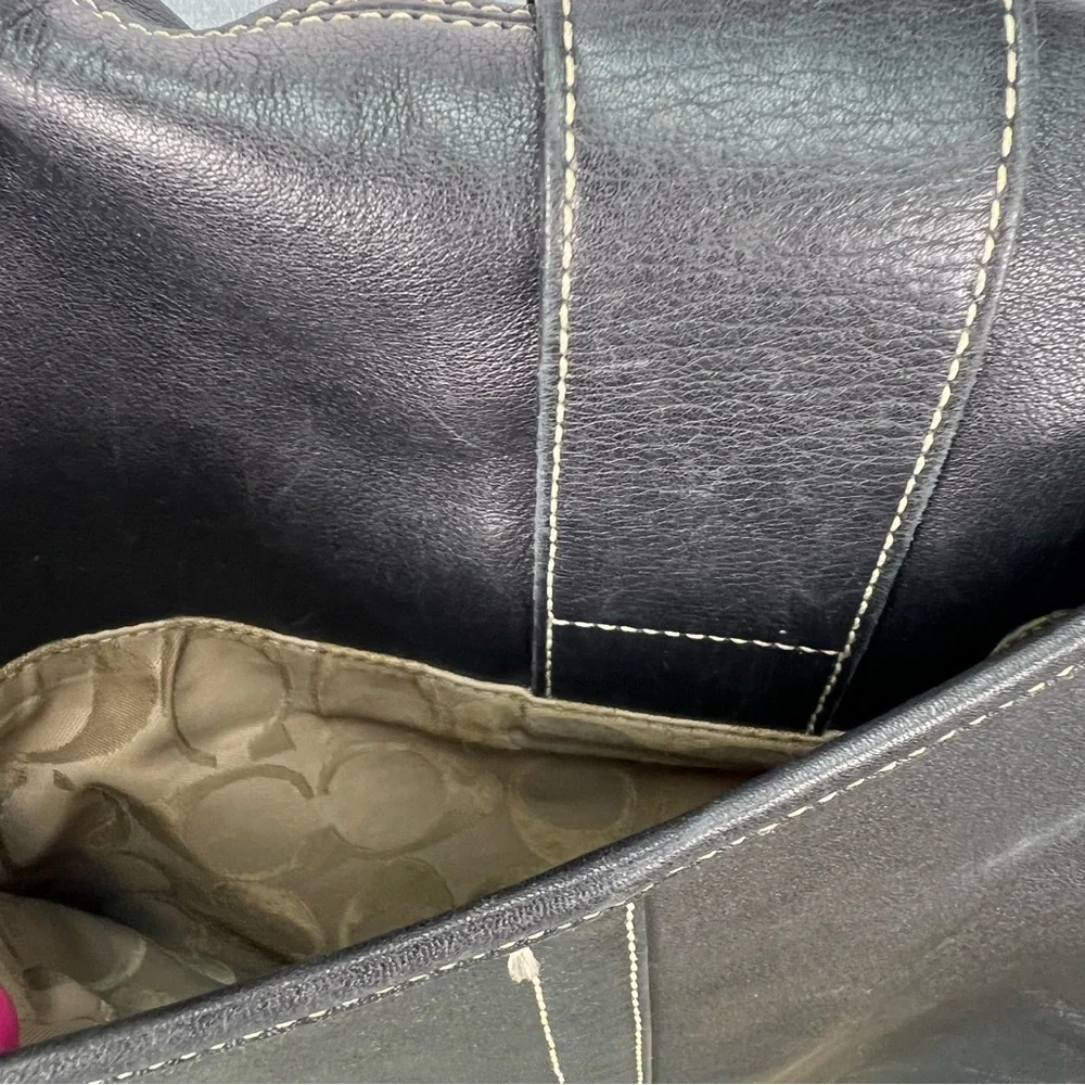 Coach black leather shoulder bag with adjustable strap and silver hardware. - Picture 9 of 11